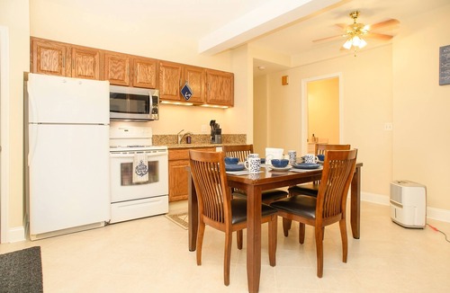 Hillsmere Shores House | Bay Ridge unit by Downtown Annapolis and Quiet Waters Park