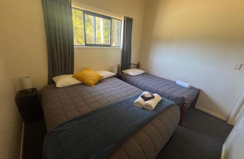 Haast Hotel | Bay Road Motels