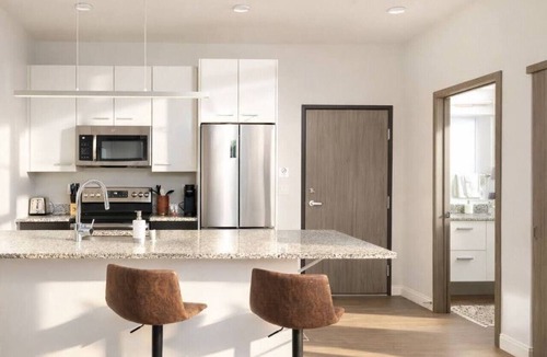 Bay View Apartment | Bay View Designer 2BR · Best Location with Balcony, Gym, and Terrace · Sleeps 6