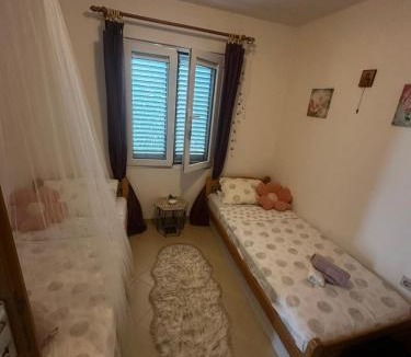 Igalo House | Bay View Escape