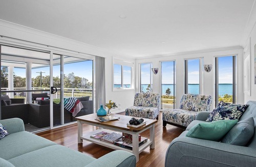 Callala Bay House | Bay Views - panoramic Jervis Bay views