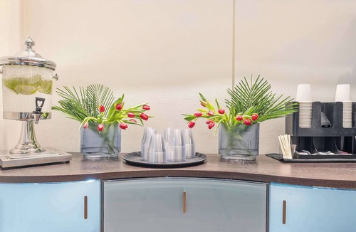 Coconut Grove Apartment | Bay Views Studio + Balcony for Grove Getaway