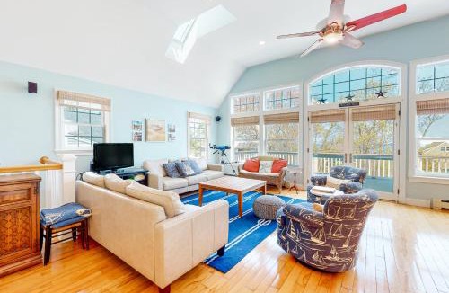 Sagamore Beach House | Bay Vista