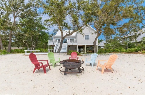 Josephine House | Baydreamer- The perfect beach house on Perdido Bay! Minutes from shop and dine