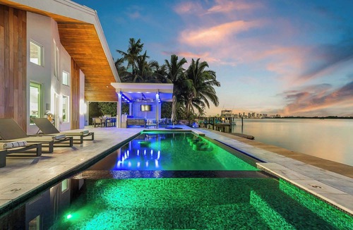 North Bay Village Villa | Bayfront Escape Poolside Luxury Villa with Sunset Views