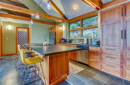 Anacortes House | Bayfront getaway with amazing views and easy access to nearby attractions