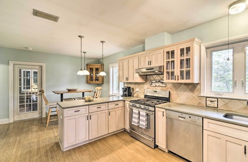 Davis Wharf House | Bayfront Retreat w/ Game Room + Outdoor Pool!