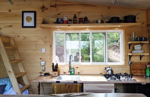 Dysart et al Cabin | Baylight Cabin | Gorgeous Cabin on Private Lake