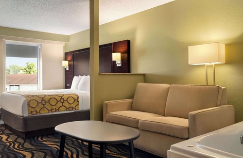 Georgetown Hotel | Baymont by Wyndham Georgetown/Lexington North