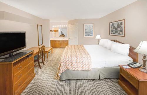 Grenada Hotel | Baymont by Wyndham Grenada