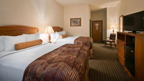 Huron Hotel | Baymont by Wyndham Huron SD