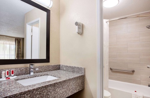 Lake City Hotel | Baymont by Wyndham Lake City I-75