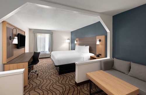 Kreole Hotel | Baymont by Wyndham Moss Point/Pascagoula