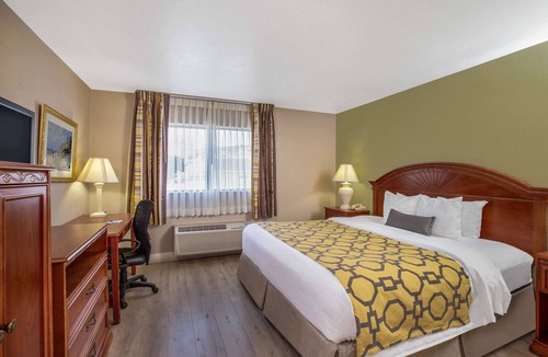 Tehachapi Hotel | Baymont by Wyndham Tehachapi