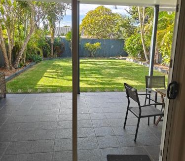 Wynnum Apartment | Bayside Bliss