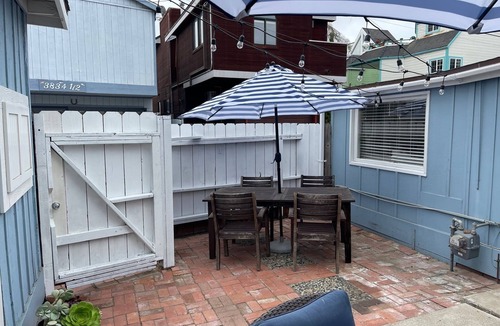 Mission Beach Cottage | Bayside Cottage - Steps from the Bay and Ocean with AC