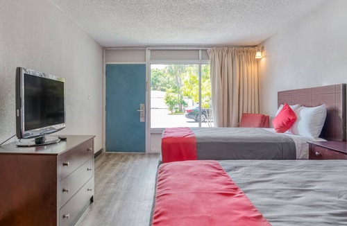 Pinellas Park Hotel | Bayside Inn Pinellas Park - Clearwater