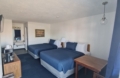 St Ignace Hotel | Bayside Inn