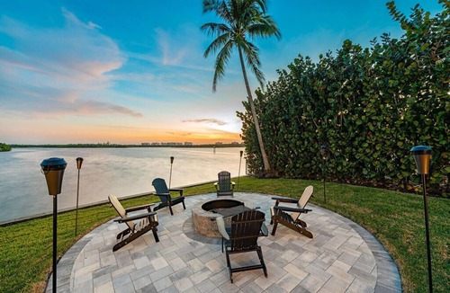 Bonita Springs House | Bayside Retreat-Close to Beach-Bayfront 6 Bed, 6 Bath Heated Pool