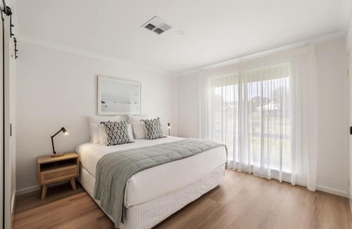 Dunsborough House | Bayside - Serene Haven near the Town Centre and Beach
