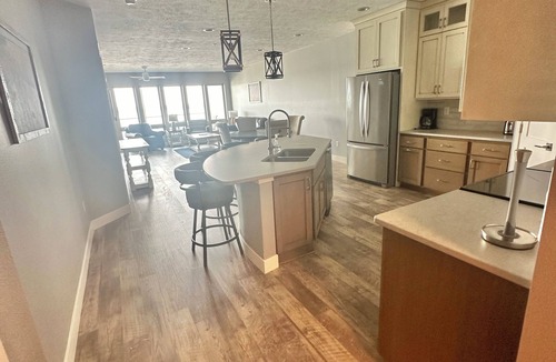 Arnolds Park Condo | Bayside Vacation Condo Rental 4 bedrooms!