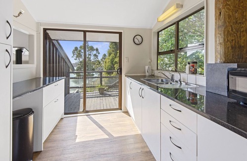 Helena Bay House | Bayview Beauty - Helena Bay Holiday Home