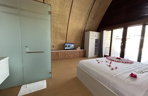 Labuhan Pandan Resort | Bayview Beach Resort East Lombok