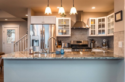 Homer House | Bayview Cottage