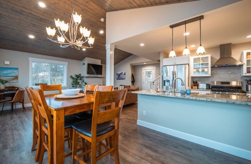 Homer House | Bayview Cottage