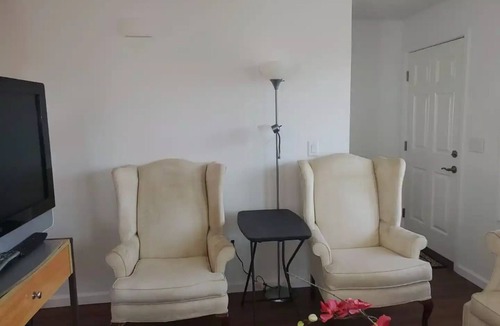 Queens House | Bayview Experience