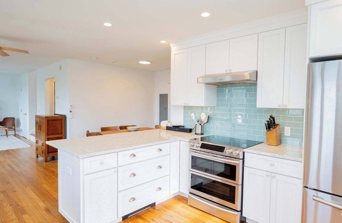 Hampton Bays House | Bayview Hamptons Retreat with Pool