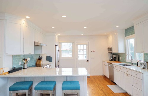 Hampton Bays House | Bayview Hamptons Retreat with Pool