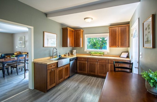 Endion House | Bayview House, Heirloom Vacations