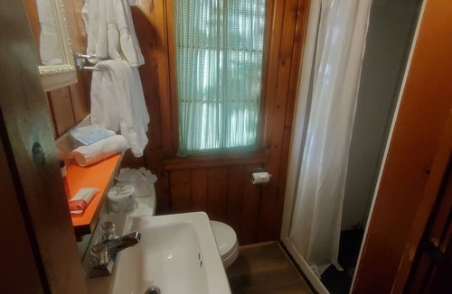 St Ignace Hotel | Bayview Lakefront Motel