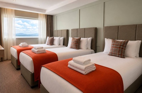 Downings Hotel | Bayview Lodge