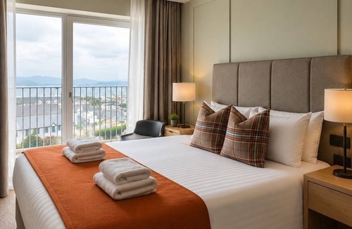 Downings Hotel | Bayview Lodge