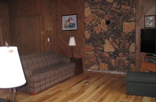 St Germain House | Bayview Resort Sunset Lookout Cabin 6