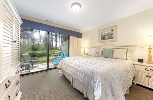Acme Condo | 🏖️ Bayview Retreat @ The Shores | 2 Suites + 2 Patios | Wooded Lake Views ➠ 5677