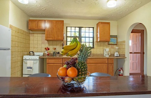 Spanish Town Apartment | Bayview Vacation Apts - Virgin Gorda - One Bedroom