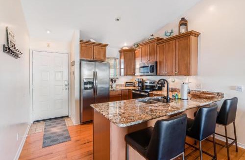 Pensacola Beach Apartment | Baywatch A10