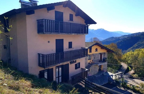 Laveno Apartment | bb26 apartment mountain Lozio