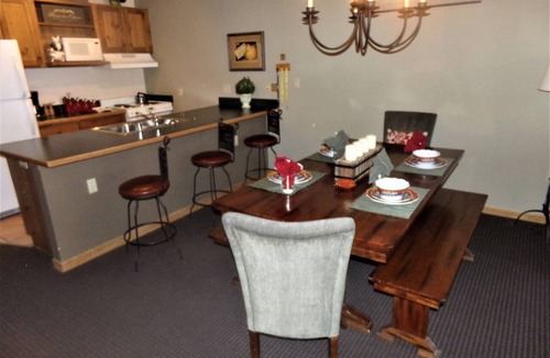 River Run Hotel | BBCS Black Bear Lodge Deluxe 2Bed 2Bath