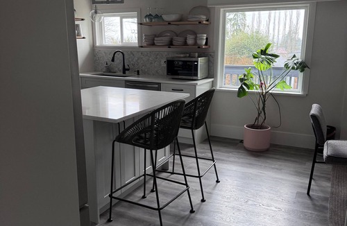 Langley House | BBQ's and Mountain Views
