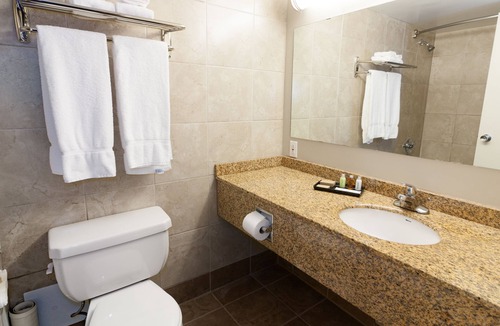 Lloydminster Hotel | BCMInns Lloydminster