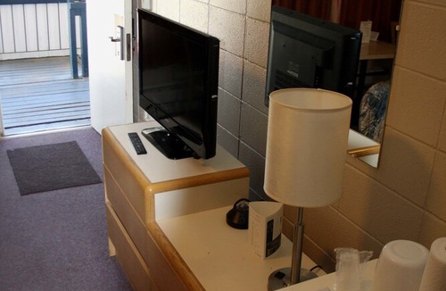 Peace River Hotel | BCMInns Peace River
