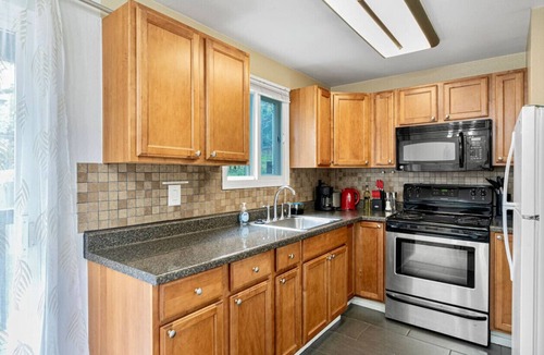 Highline Apartment | BD35 1b1b Apt Unit 1 @S Seattle close to airport