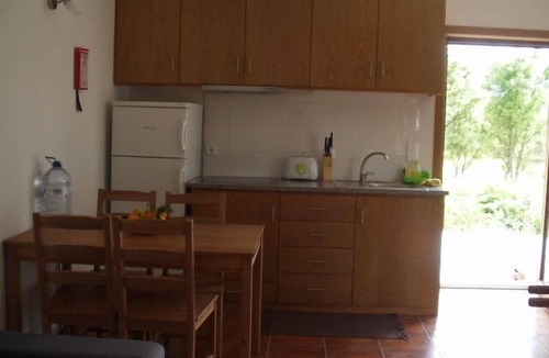 Alpendurada e Matos Cottage | BE A PART OF THE RIVER, APART FROM IT ALL!