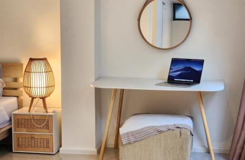 Silom Apartment | Be Cozy Silom Modern 2BR 1-min to BTS & MRT