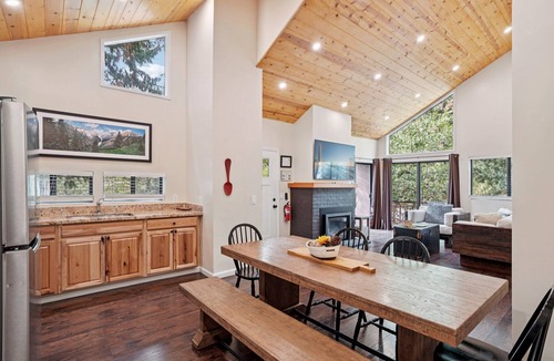 Fern Valley House | Be Pine - Pet-friendly cabin close to trails