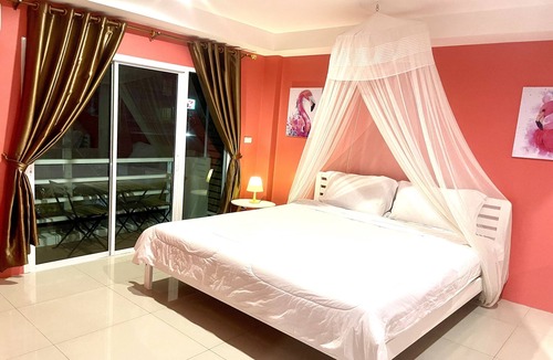 Ban Bang Saen Hotel | Be Rich Hotel
